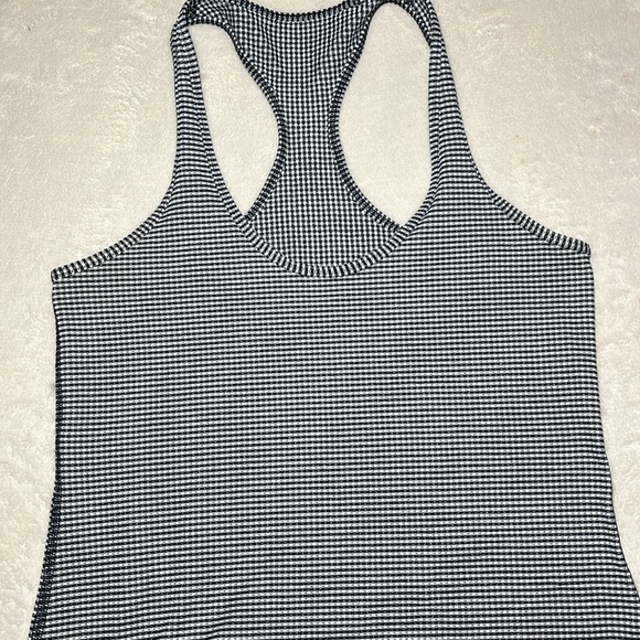 Lululemon Black & White Gingham Racerback Tank Top - Size 6 - Picture 9 of 10
